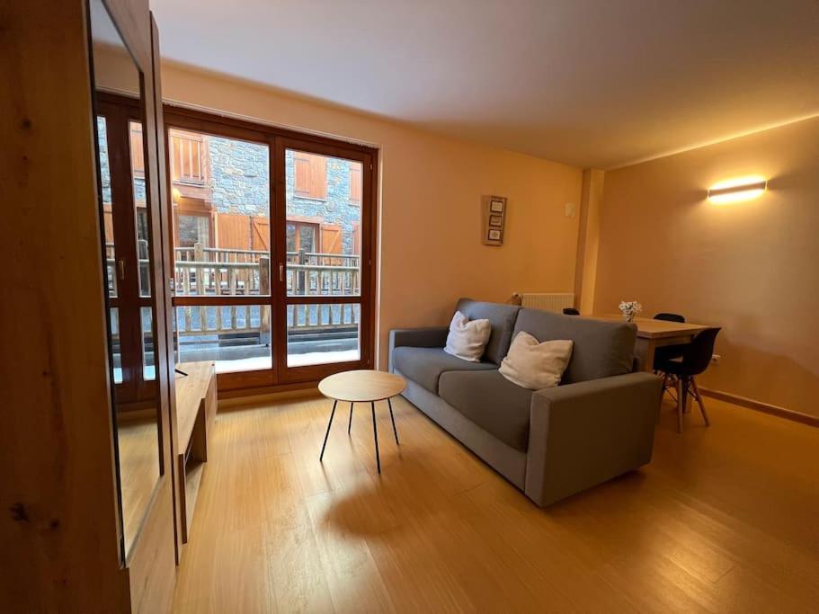 Apartamento Hasta 4 Pax Con Terraza- Nº Hut 08258 Soldeu Exterior photo