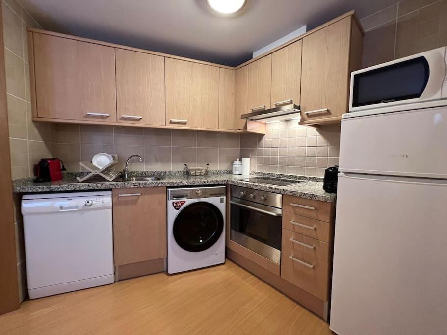 Apartamento Hasta 4 Pax Con Terraza- Nº Hut 08258 Soldeu Exterior photo
